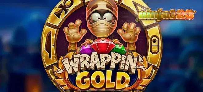 Tampilan visual gulungan slot Wrappin’ Gold dengan latar belakang makam Mesir kuno yang penuh emas.